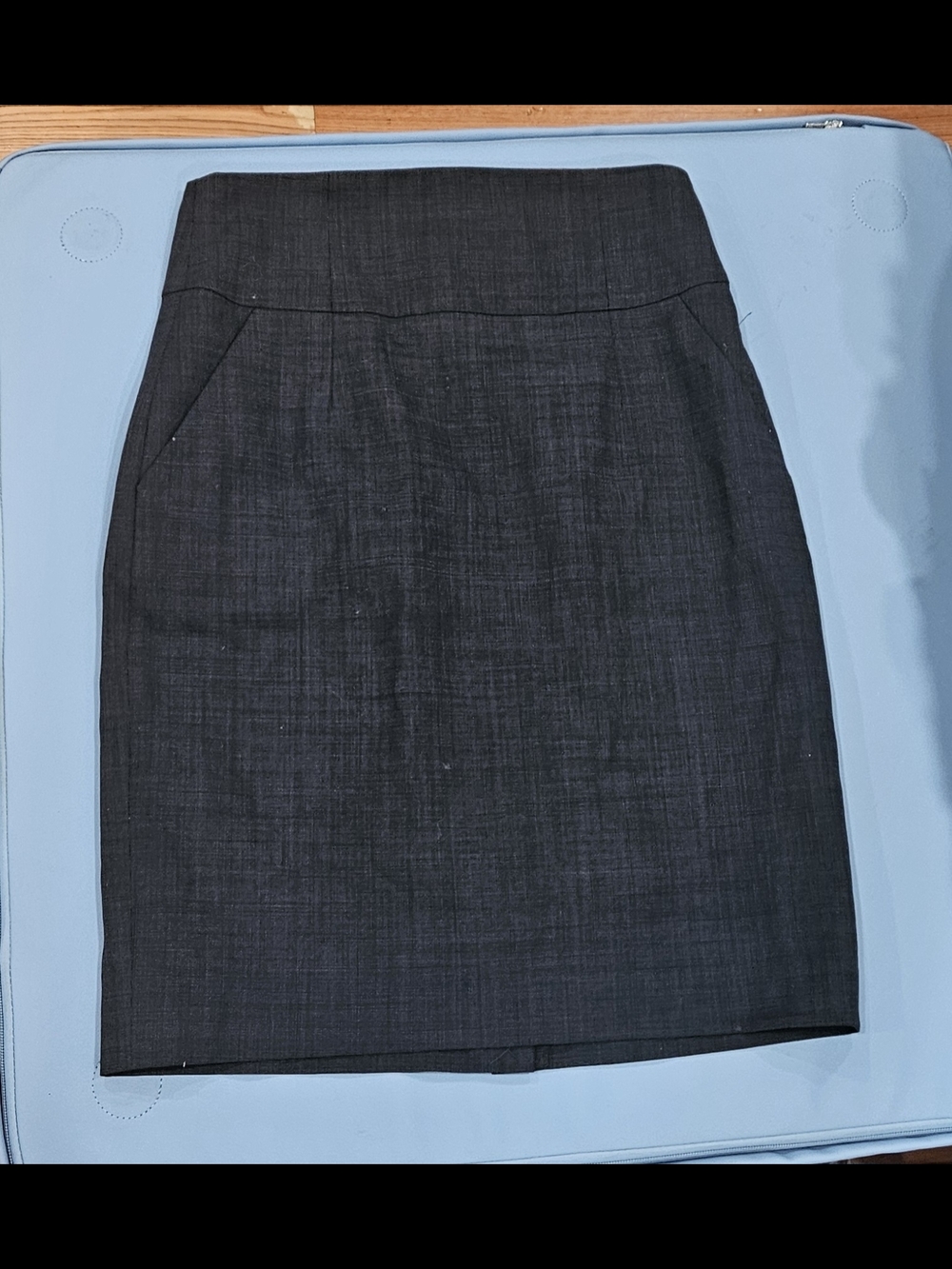 Banana Republic Dark Gray Pencil Skirt - Size XS